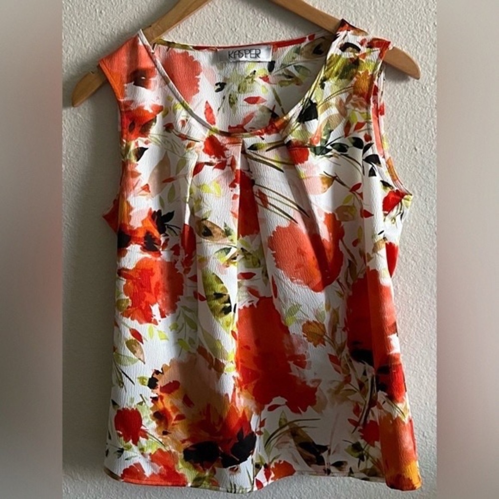 Kasper Women's Vibrant Floral Sleeveless Blouse